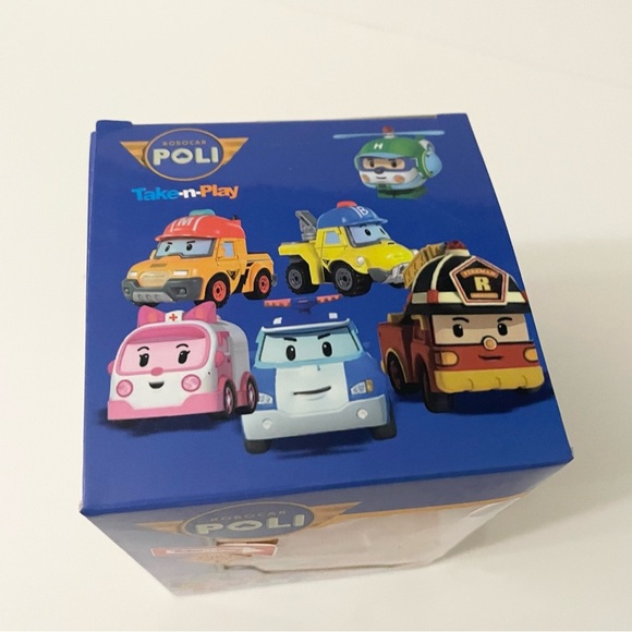 Robocar Poli Amber Take n Play Transforming Robot Toy - Picture 6 of 9